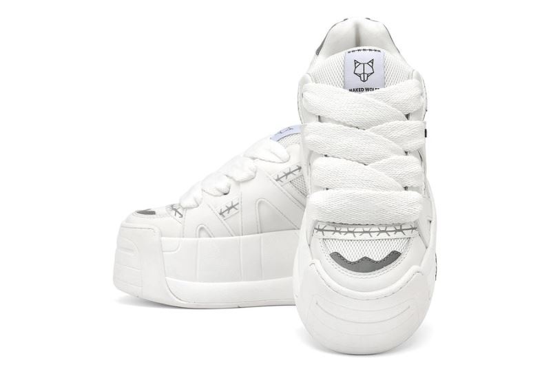 White Naked Wolfe Slider Women's Sneakers | RIYADH 629ANCKYX